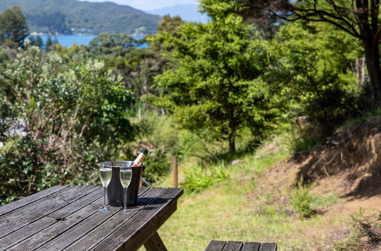 Aotea Lodge Great Barrier Tryphena Exterior foto